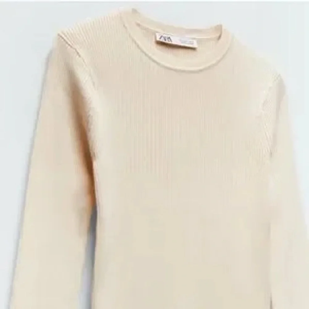 Zara Beige Ribbed Long Sleeve Tee - Picture 2 of 2